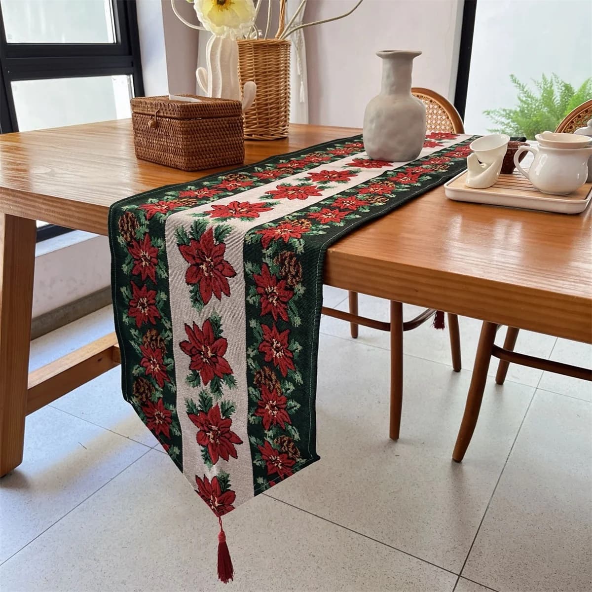 Χριστουγεννιάτικο Τραπέζι Ράνερ Κόκκινο Floral Διακόσμηση Εορτών